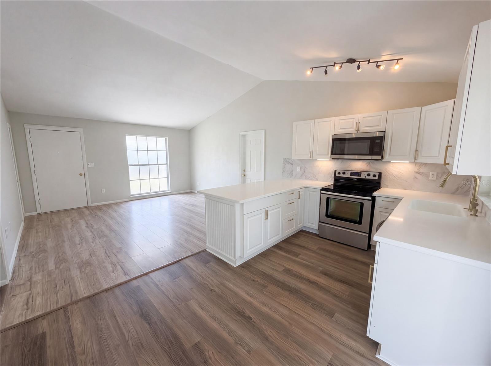 VENICE ESTATES 1ST ADD - Residential