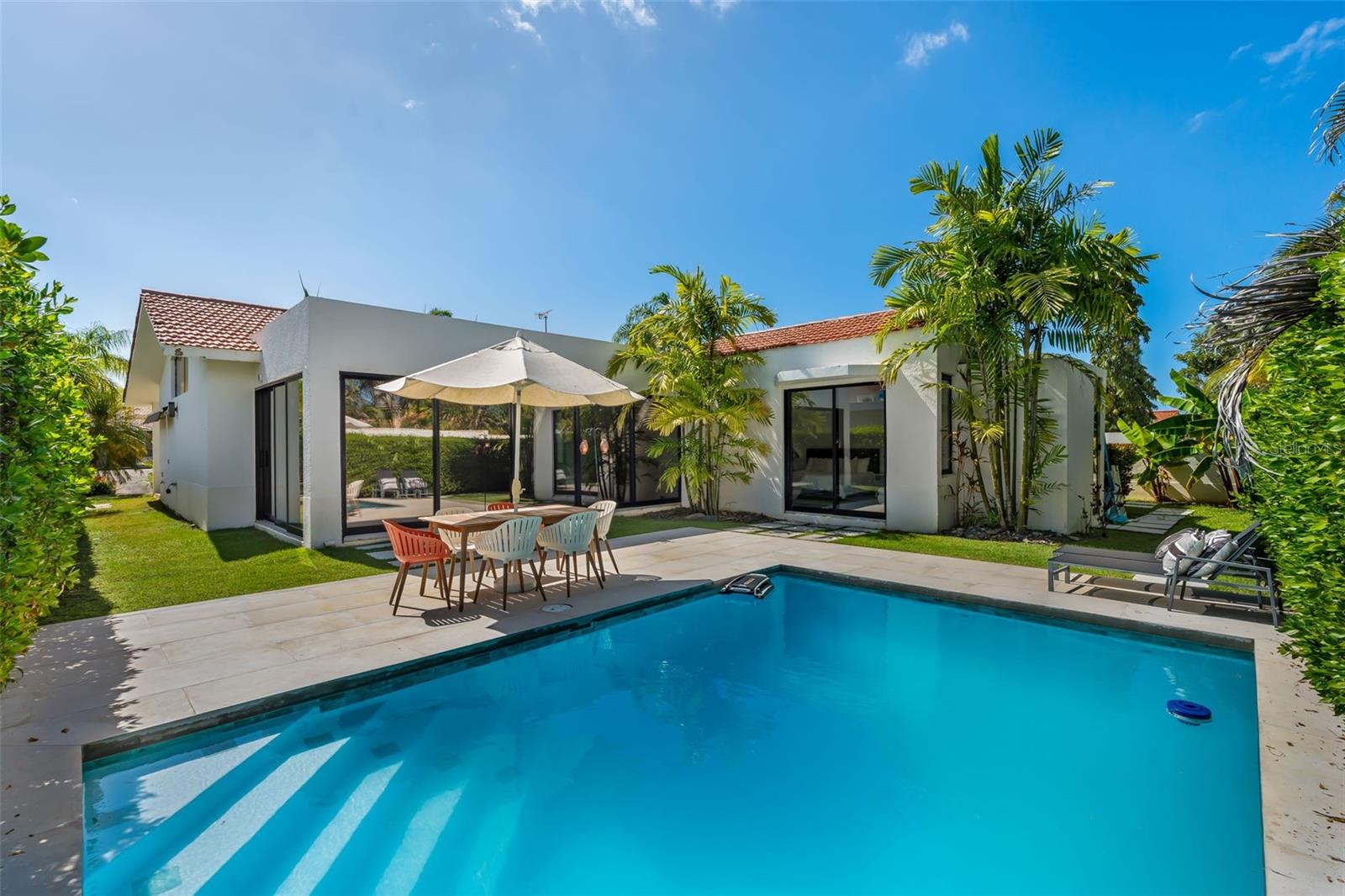 SABANERA DE DORADO - Residential
