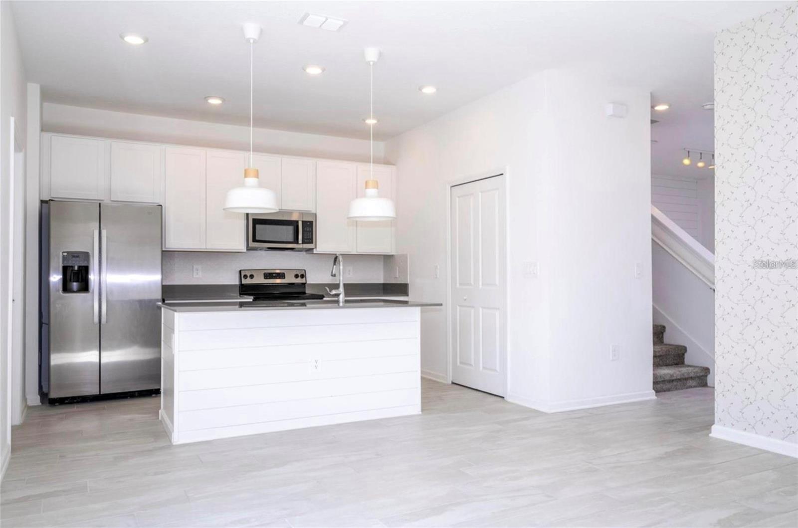 13890 TITLE WAY