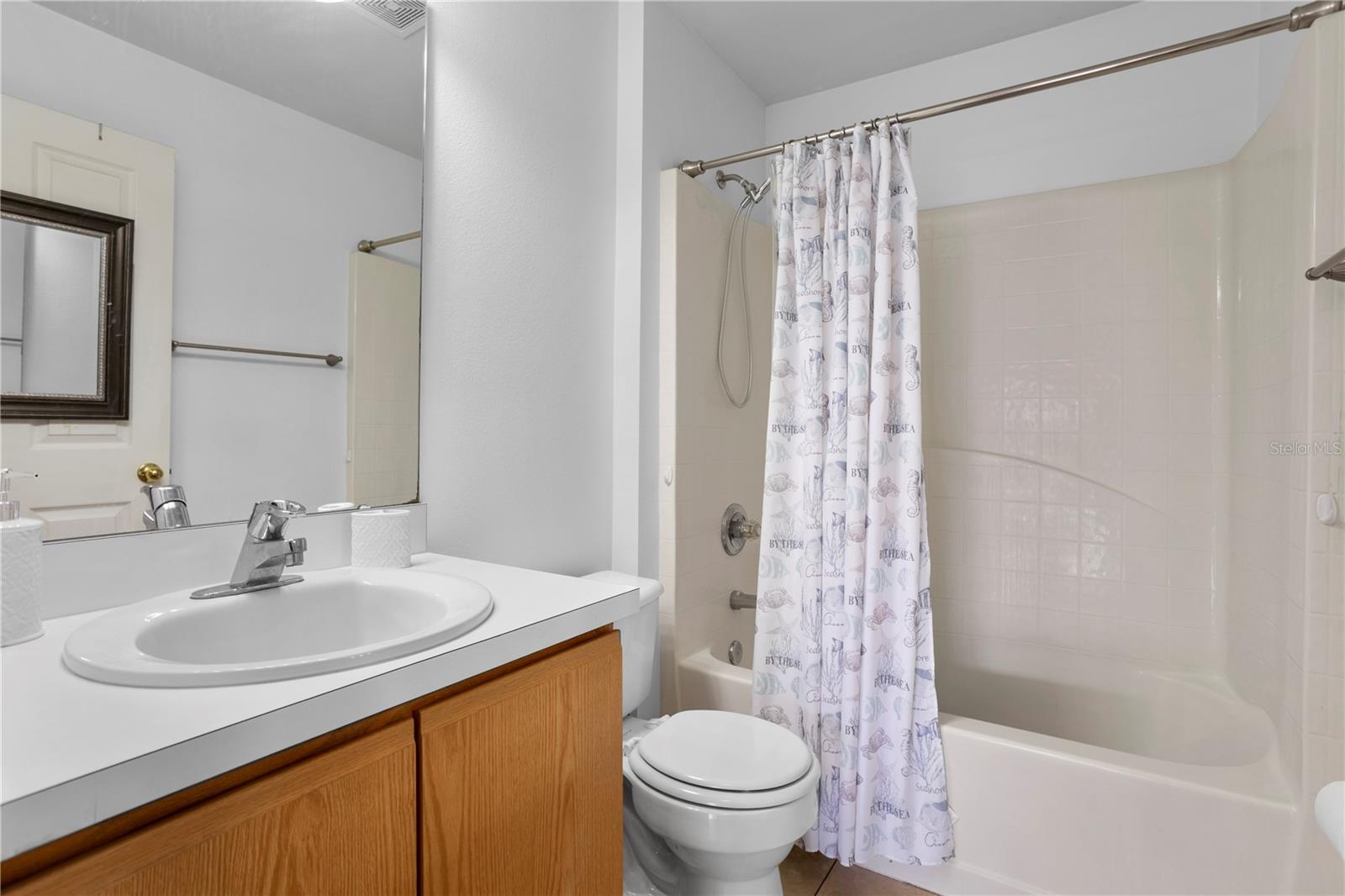 DELTONA LAKES UNIT 42 - Residential Lease