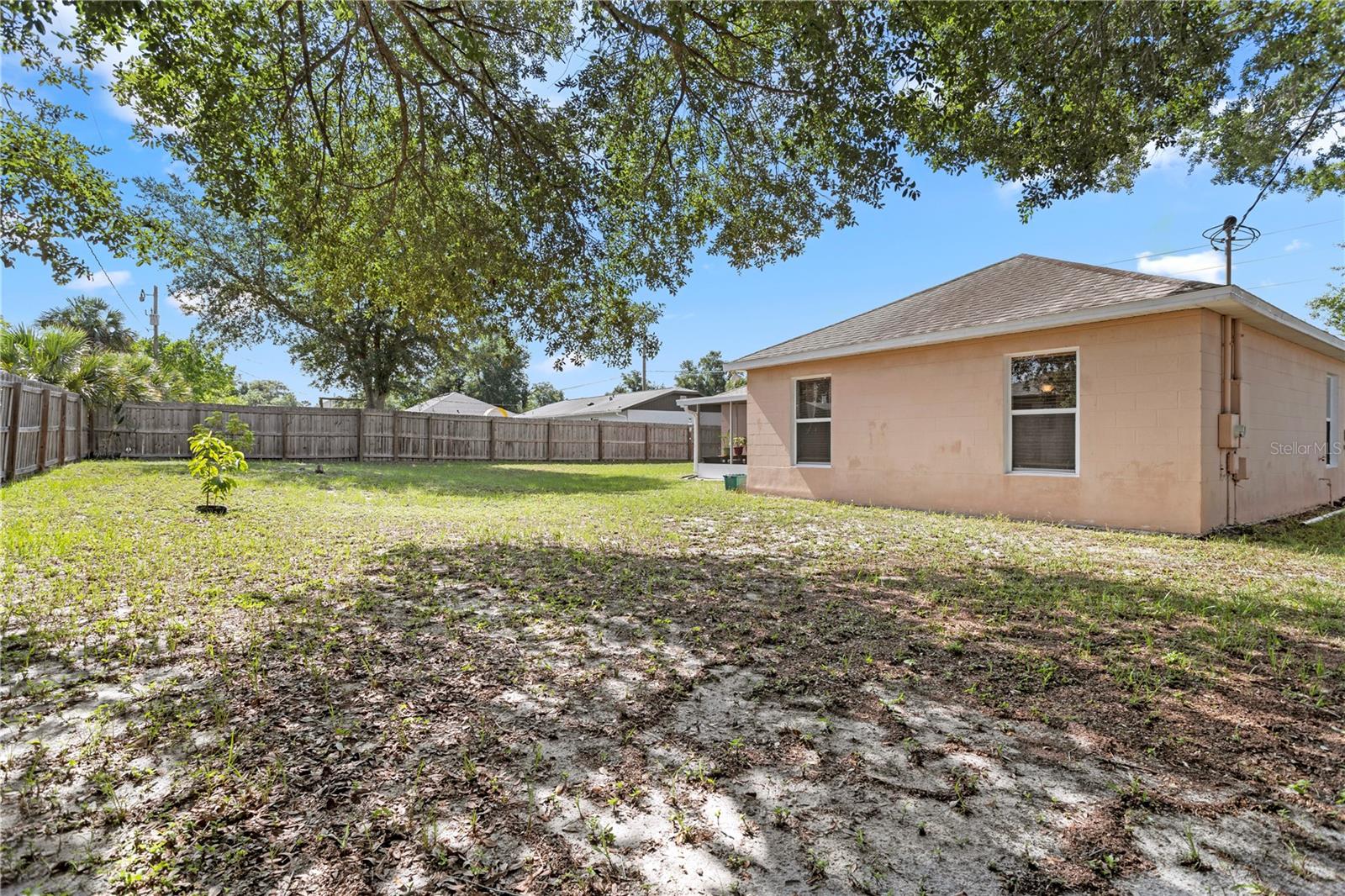 DELTONA LAKES UNIT 42 - Residential Lease