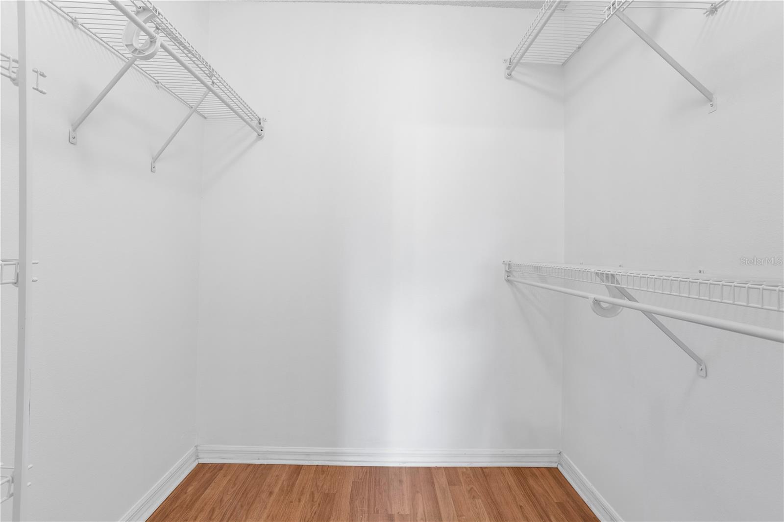 DELTONA LAKES UNIT 42 - Residential Lease