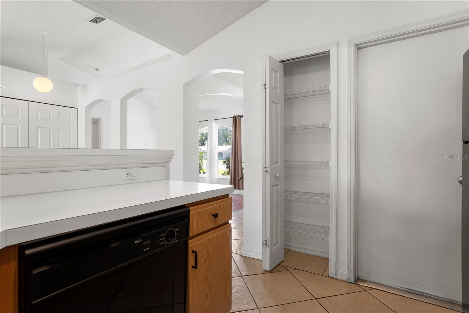 DELTONA LAKES UNIT 42 - Residential Lease