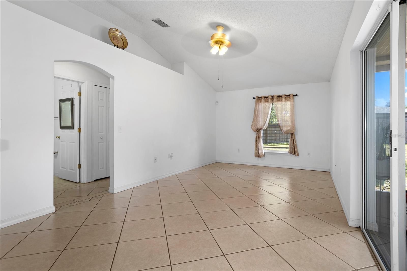 DELTONA LAKES UNIT 42 - Residential Lease