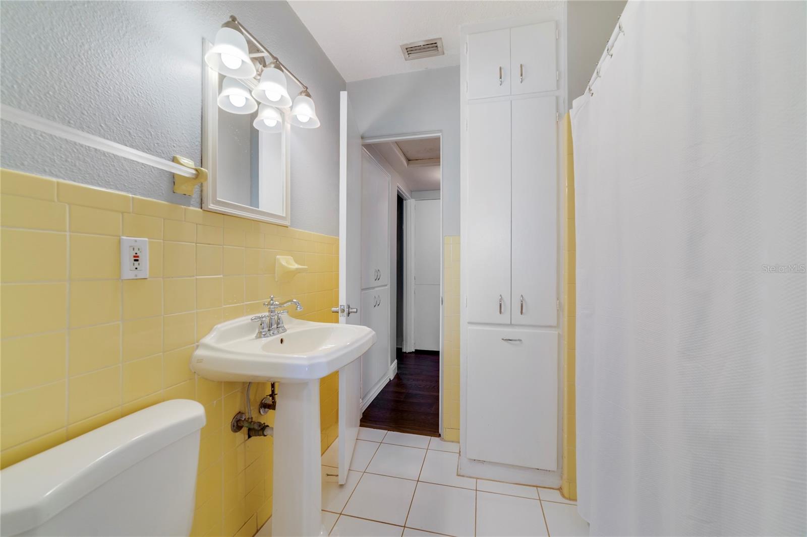 COLONIAL GARDENS REP - Residential