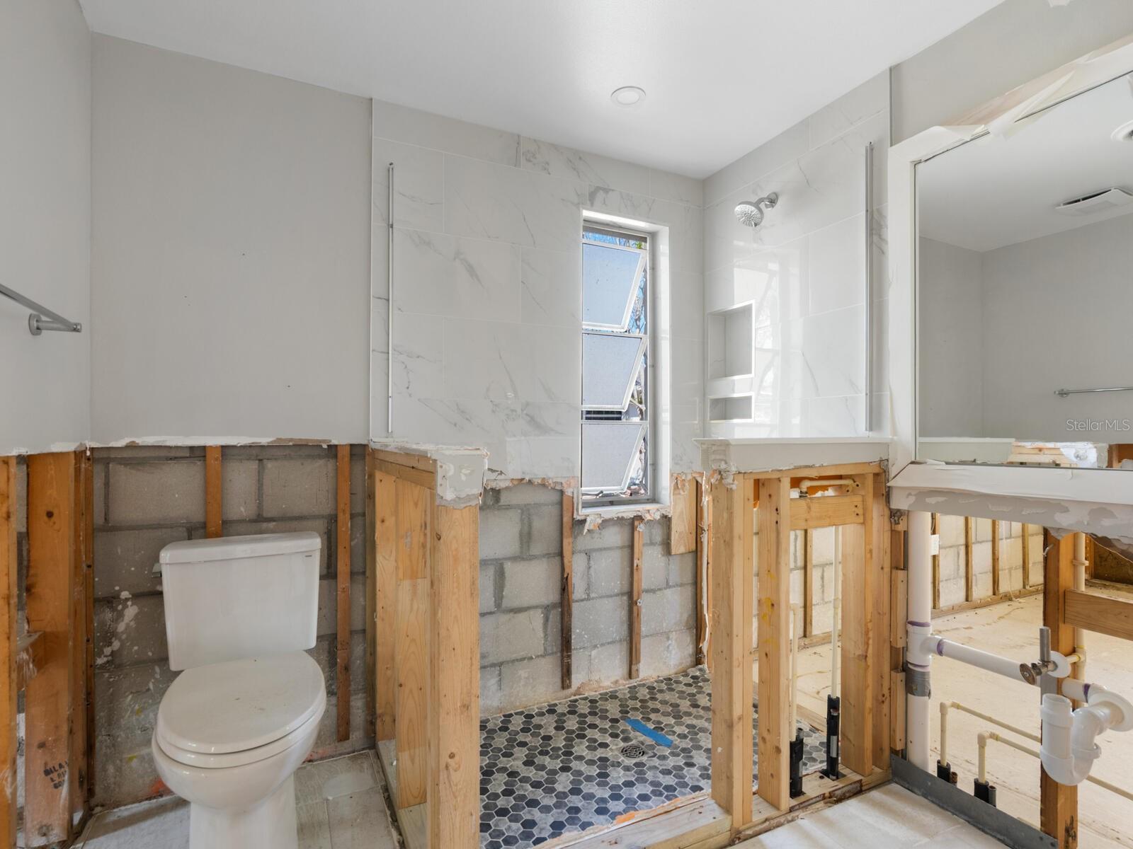 SIESTA ISLES - Residential