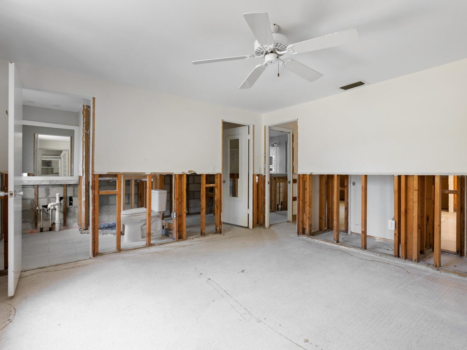 SIESTA ISLES - Residential