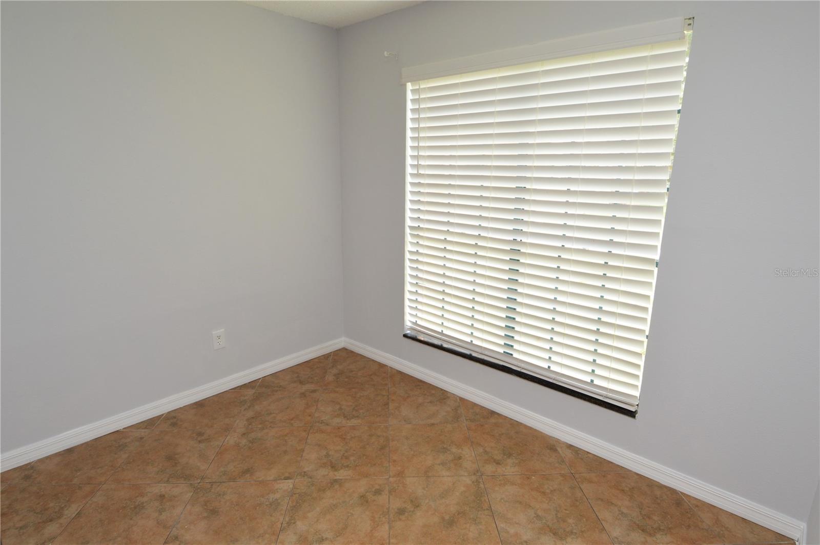 THE GRAND RESERVE CONDO - Residential Lease