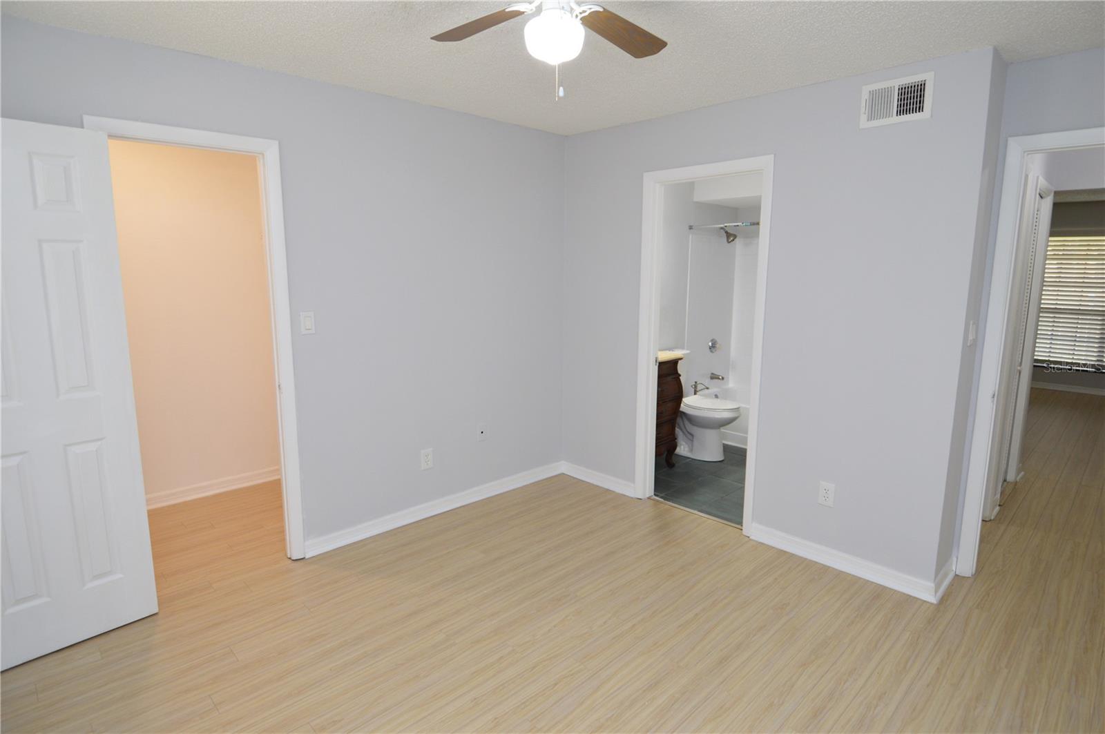 THE GRAND RESERVE CONDO - Residential Lease