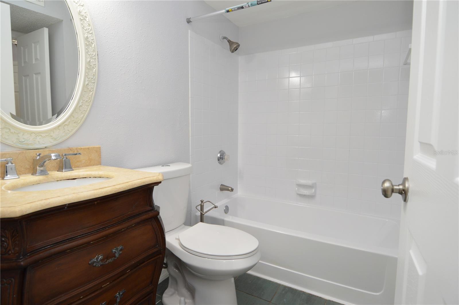 THE GRAND RESERVE CONDO - Residential Lease