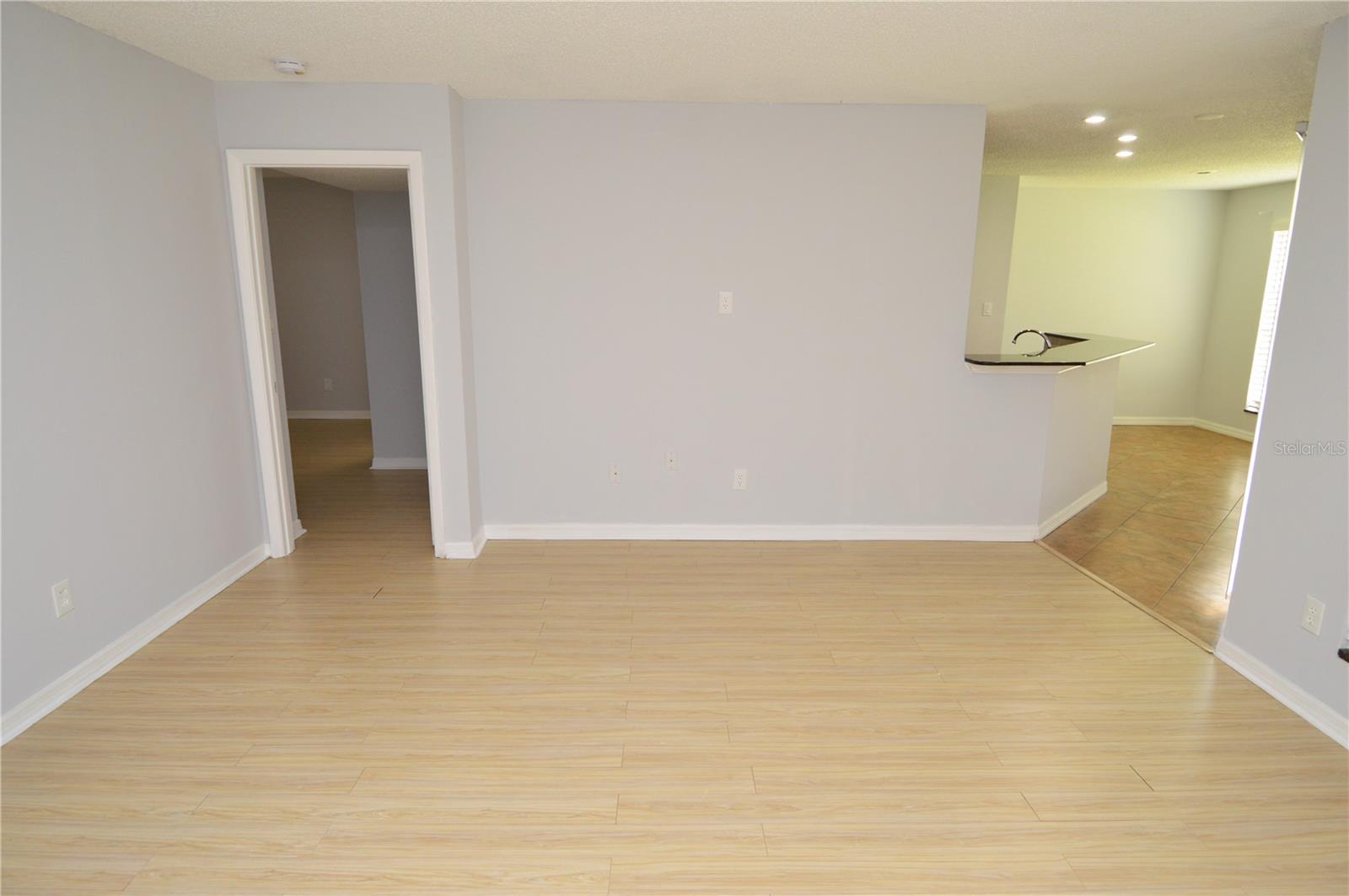 THE GRAND RESERVE CONDO - Residential Lease