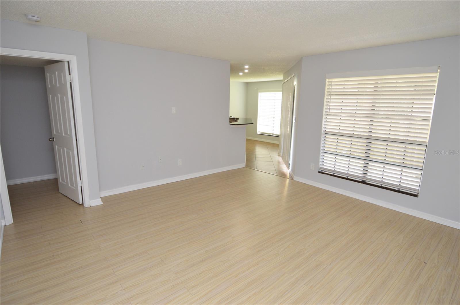 THE GRAND RESERVE CONDO - Residential Lease