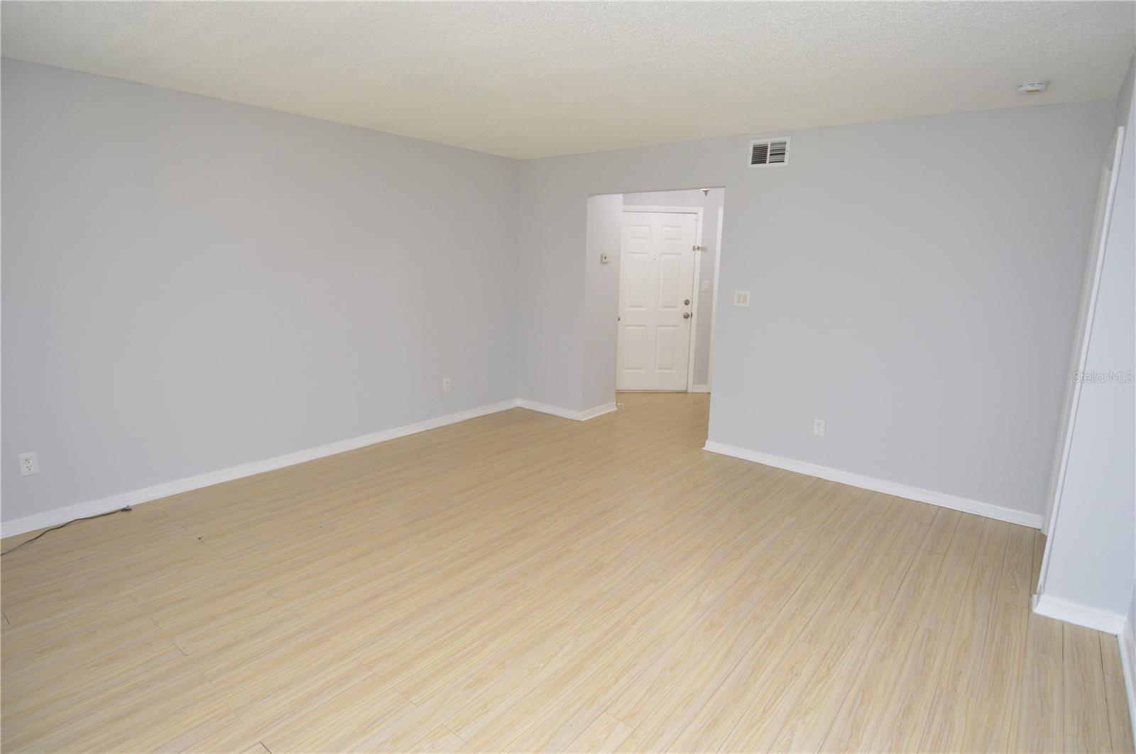 THE GRAND RESERVE CONDO - Residential Lease