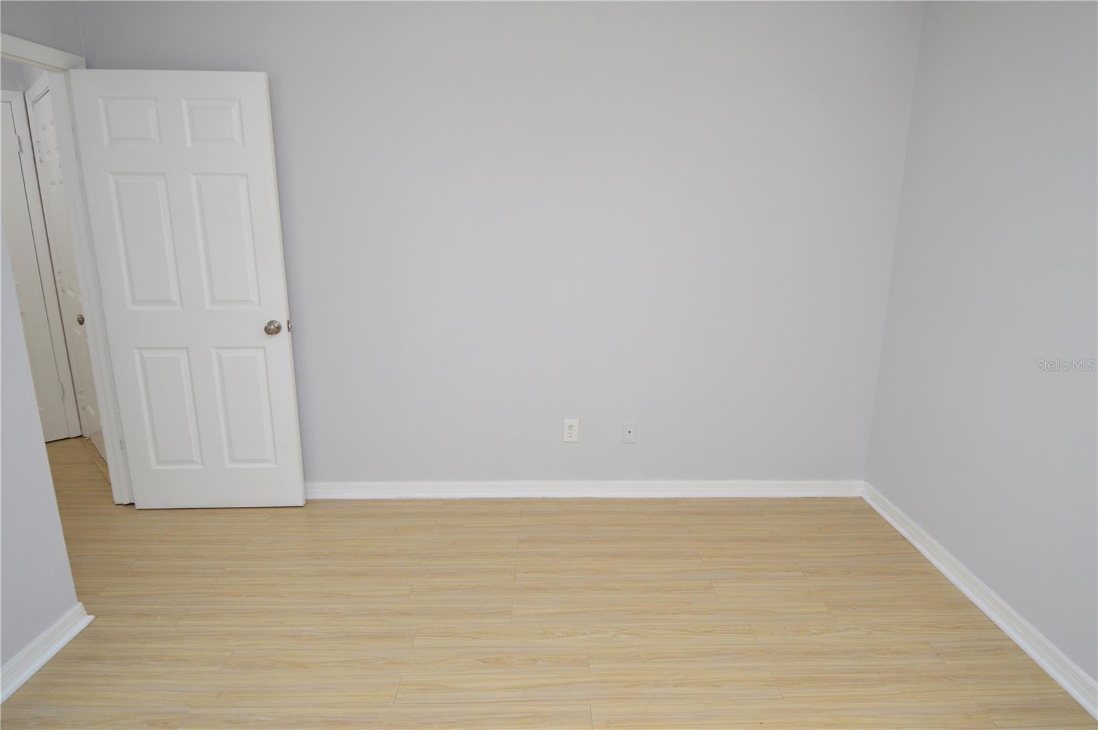 THE GRAND RESERVE CONDO - Residential Lease