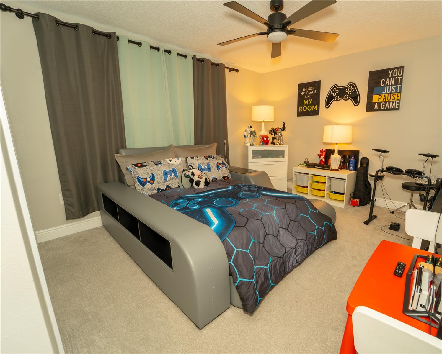 3920 SOUTHERN VISTA LOOP