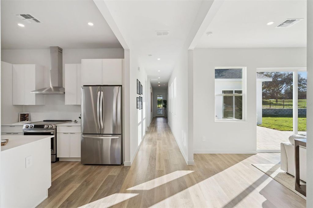 Photo of 454 Skyfield Court, Lady Lake, FL 32159 (MLS # G5105180)