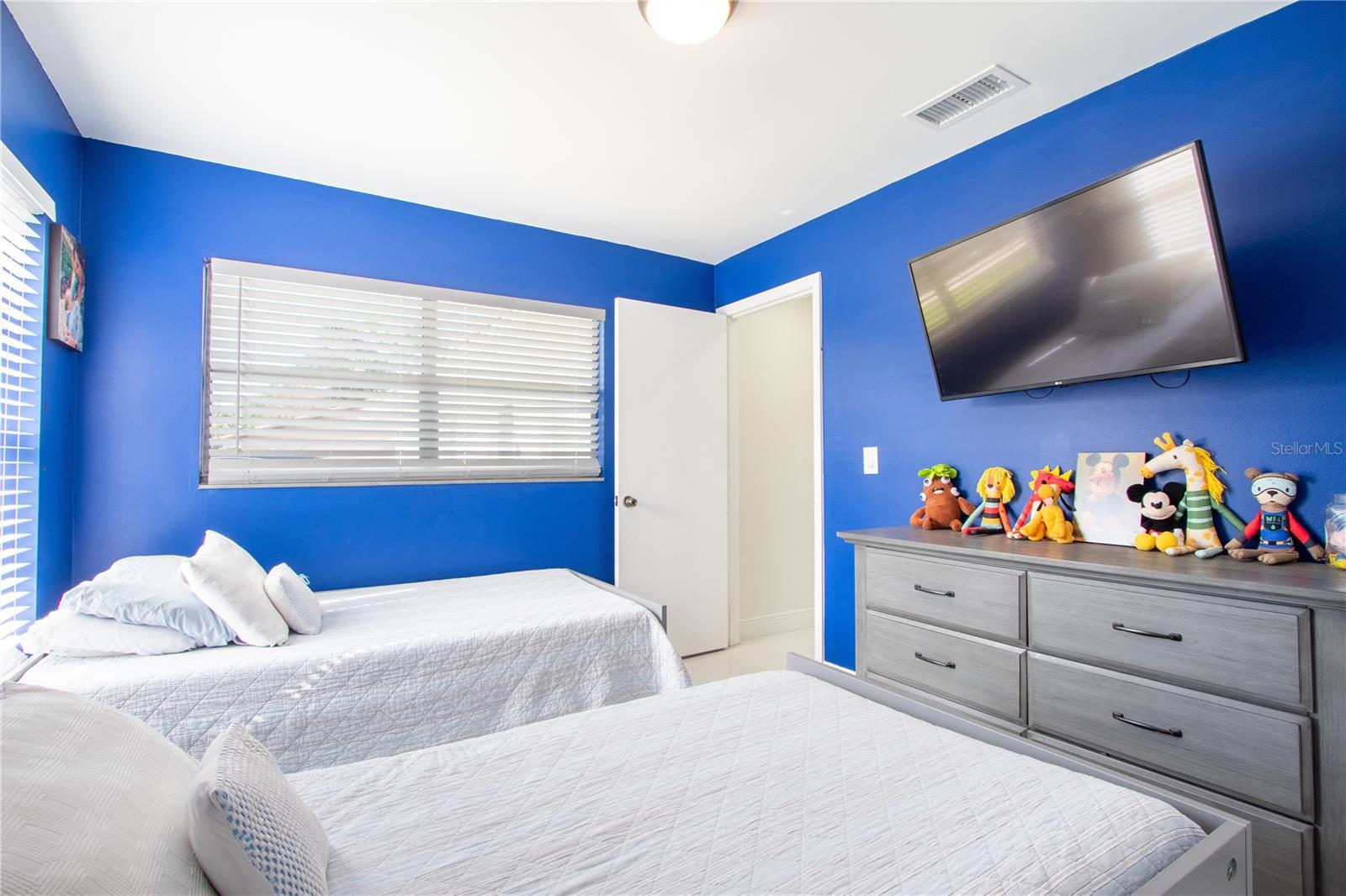 ORANGEWOOD SHADOWWOOD - Residential