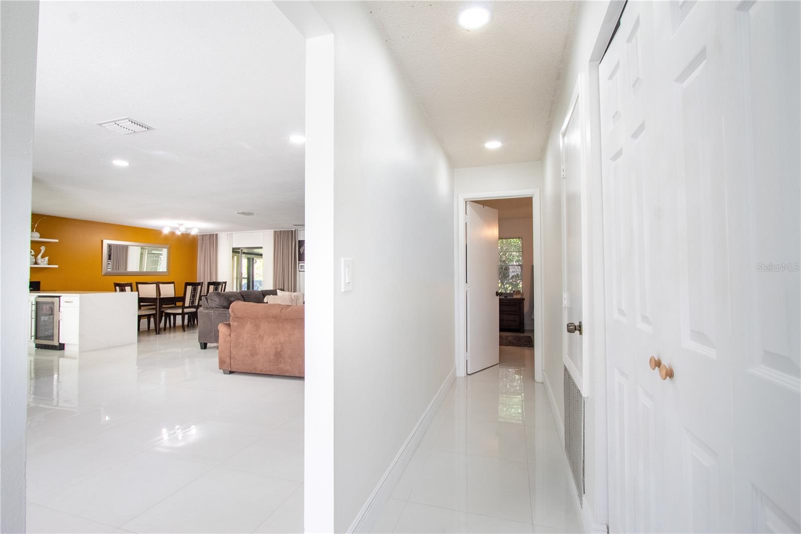 ORANGEWOOD SHADOWWOOD - Residential