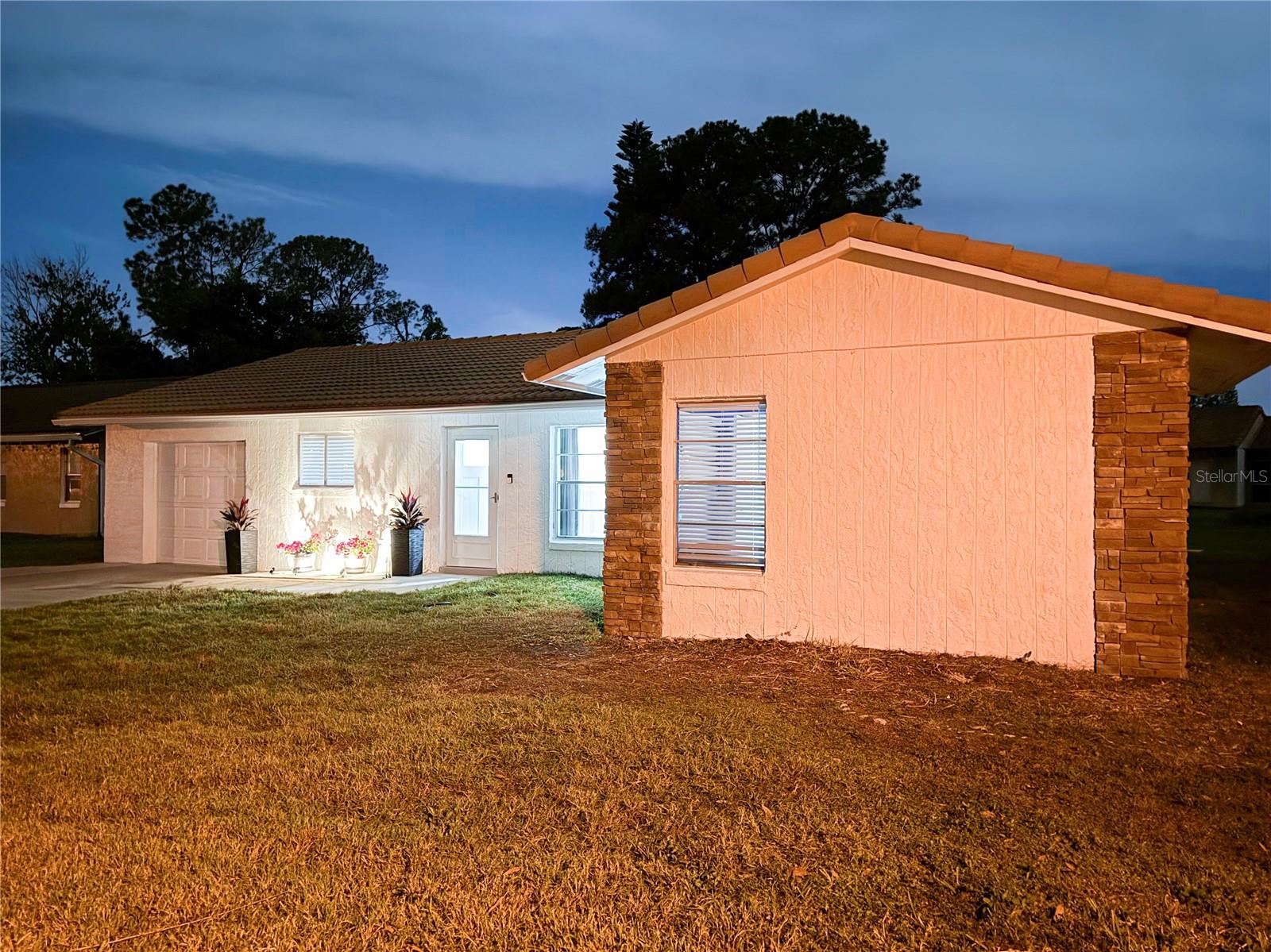ORANGEWOOD SHADOWWOOD - Residential
