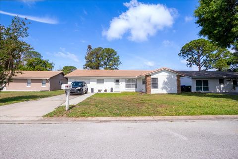 Photo of 10534 Deergrass Lane, Orlando, FL 32821 (MLS # O6404239)