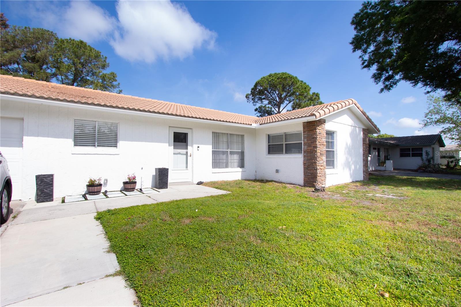 ORANGEWOOD SHADOWWOOD - Residential
