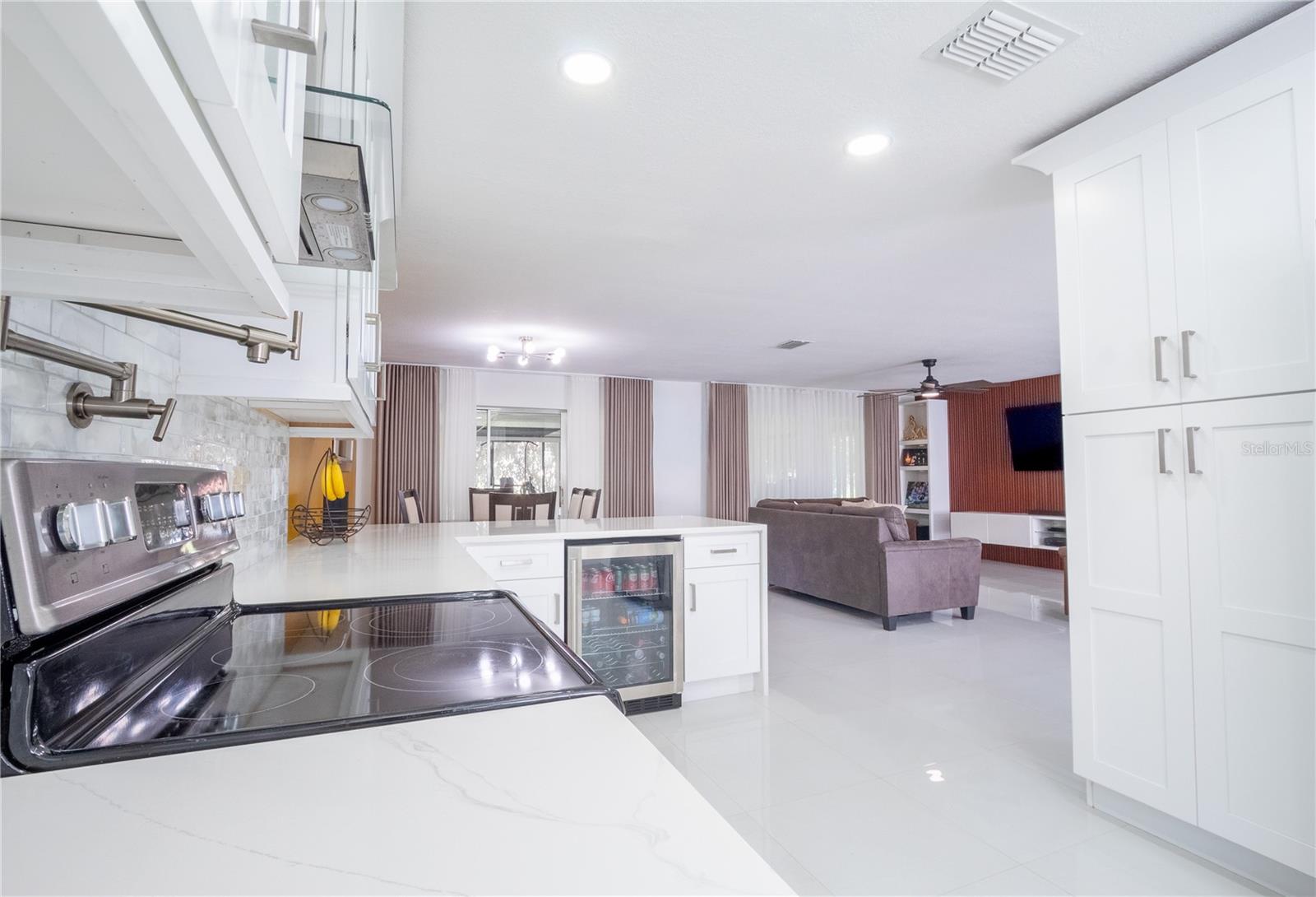 ORANGEWOOD SHADOWWOOD - Residential