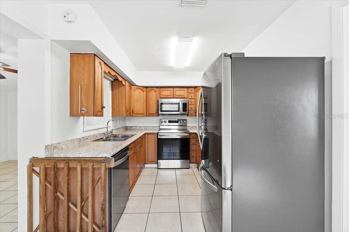 ARIANA COURT - Residential