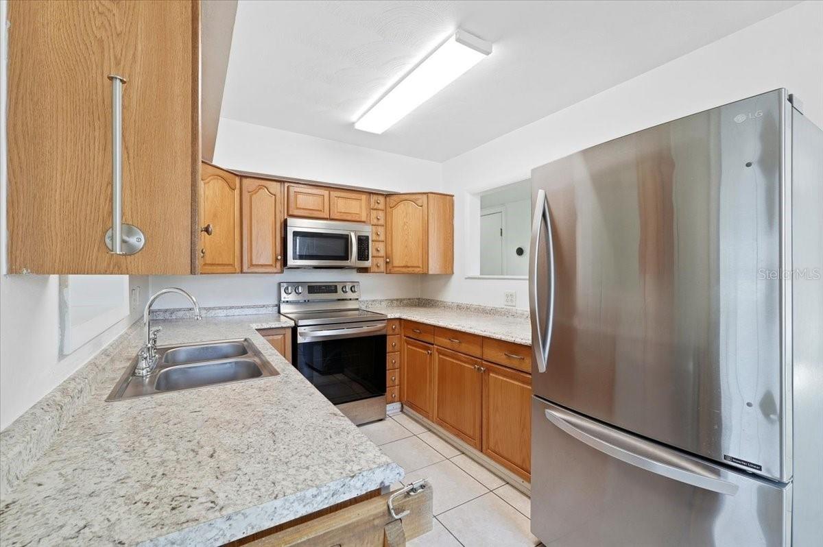 ARIANA COURT - Residential