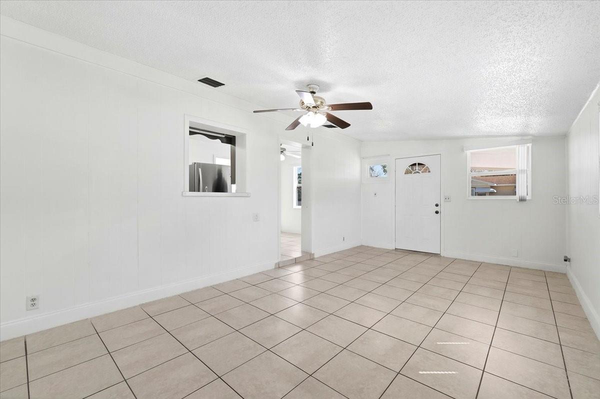 ARIANA COURT - Residential