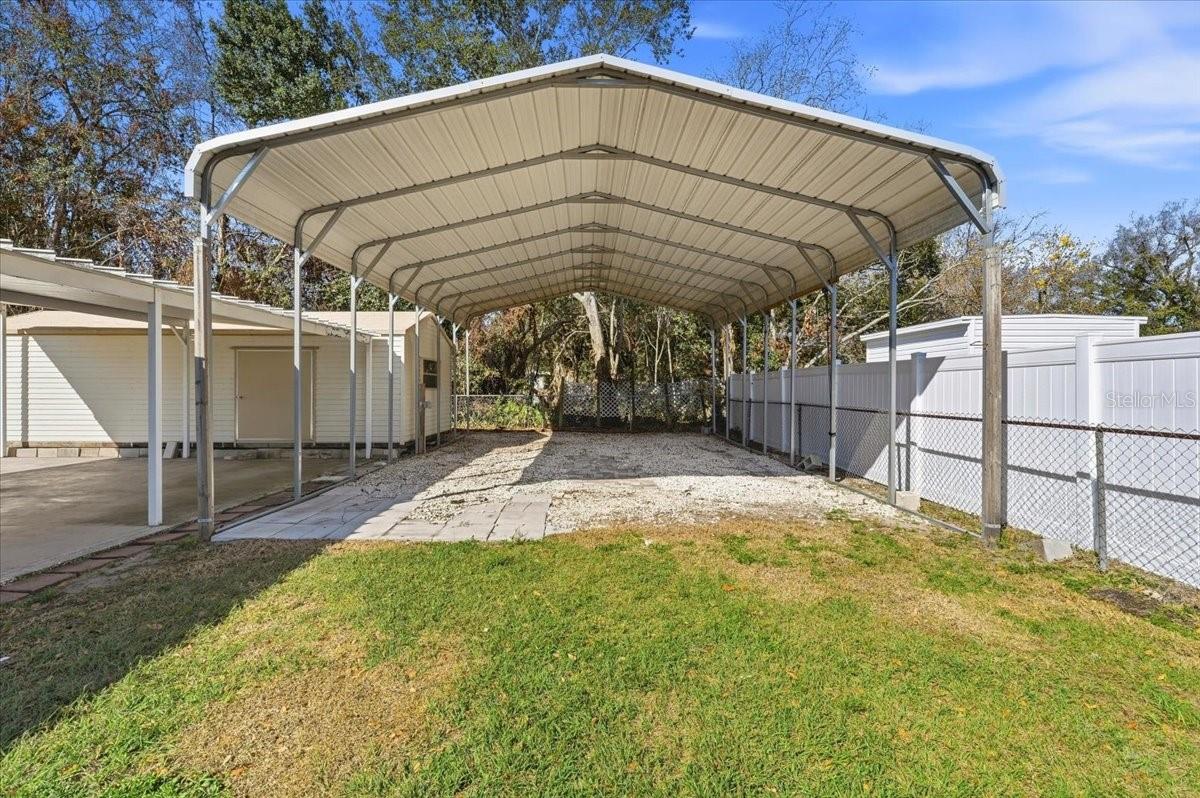 ARIANA COURT - Residential