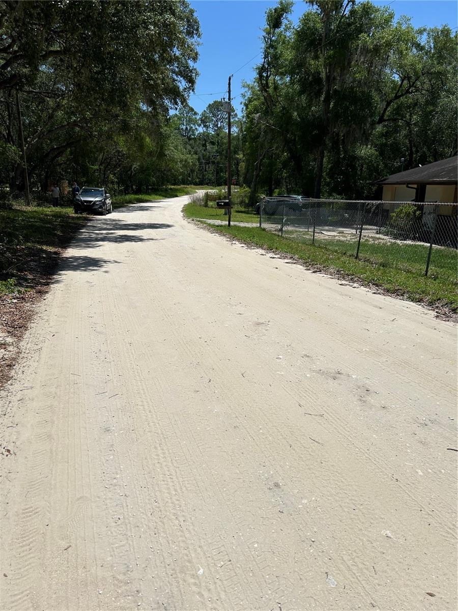 LAND-O-LKS ESTATES SEC E - Land