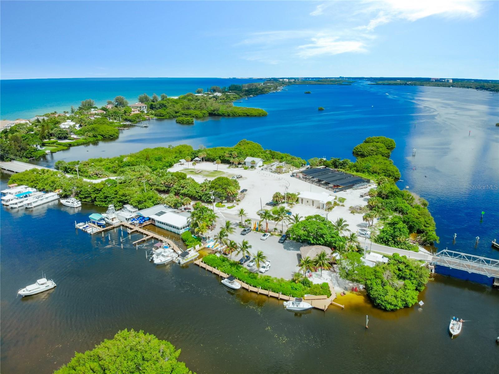 BAYSIDE - Residential