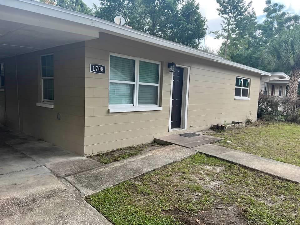 LEESBURG LSBG REALTY COS ADD - Residential Lease