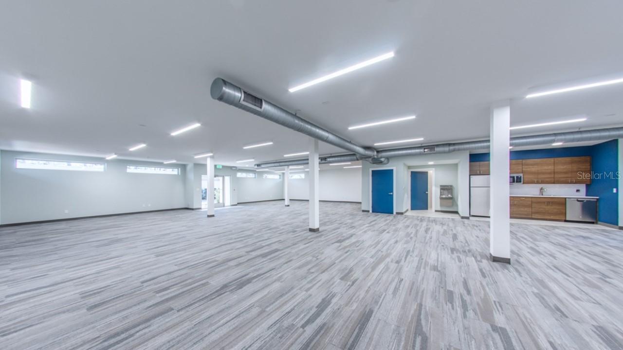 BAILEY J B ESTATE - Commercial Lease