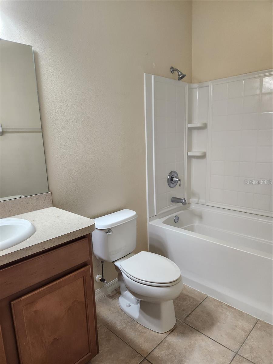 WYNDHAM LAKES ESTATES - Residential Lease