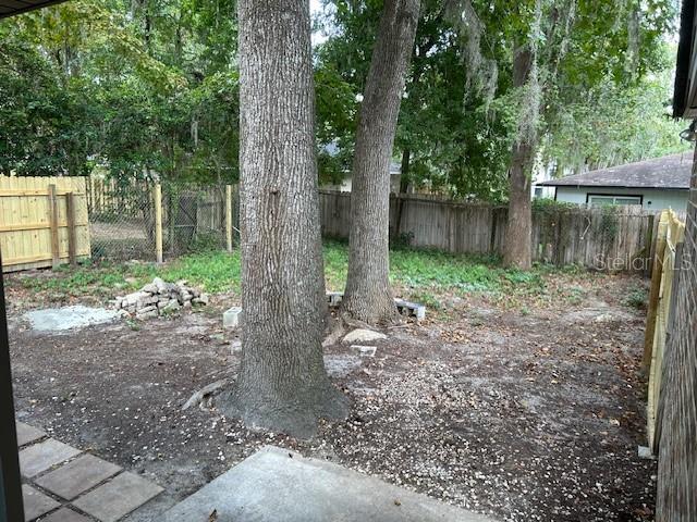 SUGARFOOT OAKS - Residential Lease