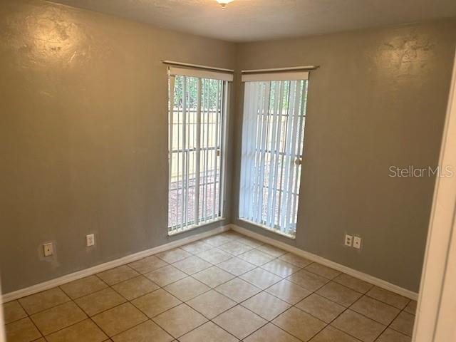 SUGARFOOT OAKS - Residential Lease