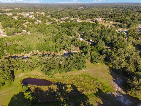 A home in DUNNELLON