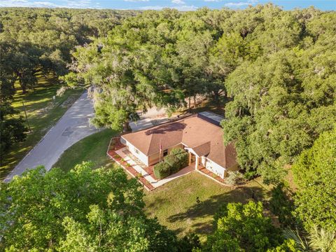 A home in DUNNELLON