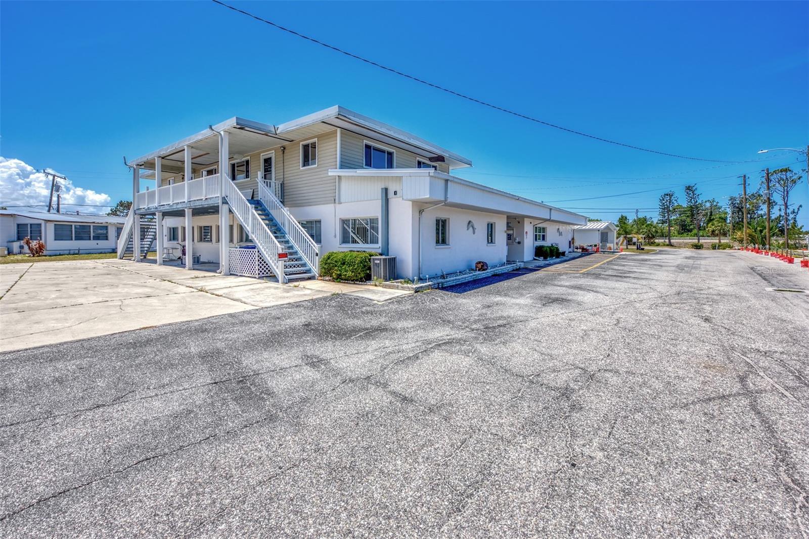 BROOK TO BAY - Residential