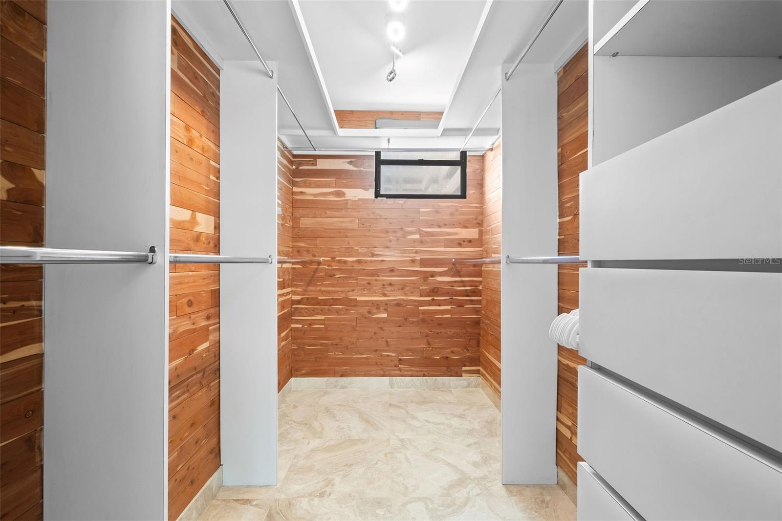 CONDADO - Residential