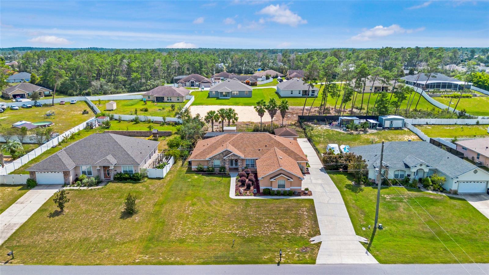 OCALA WATERWAY ESTATE - Residential