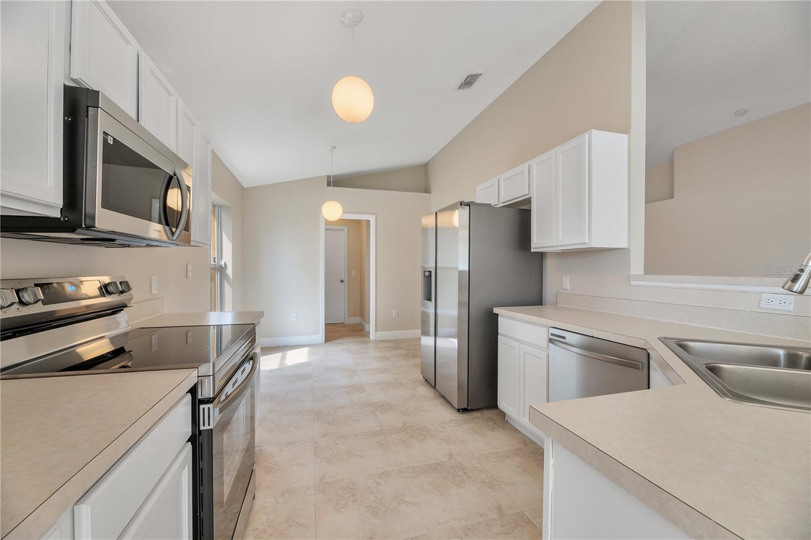 RANDA RIDGE PH 01 - Residential