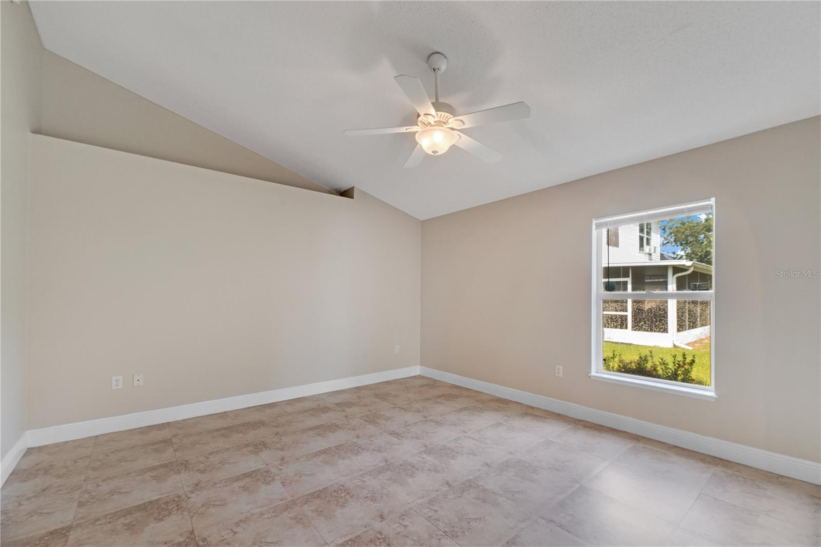 RANDA RIDGE PH 01 - Residential