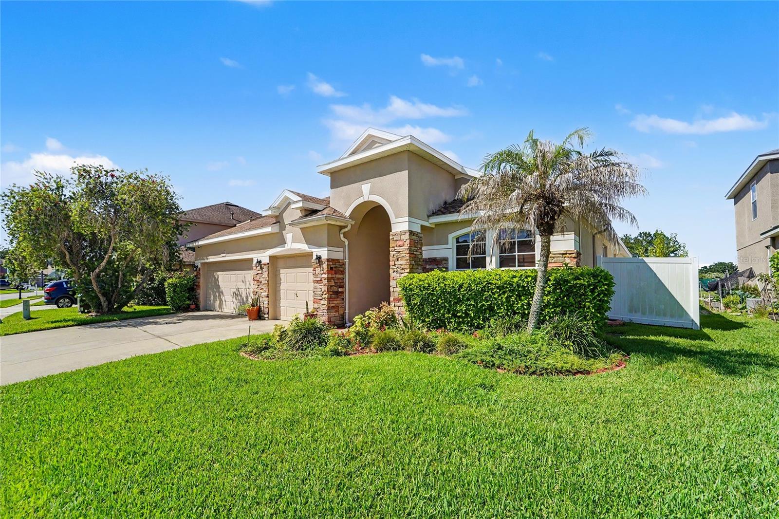 27236 HOLLYBROOK TRAIL