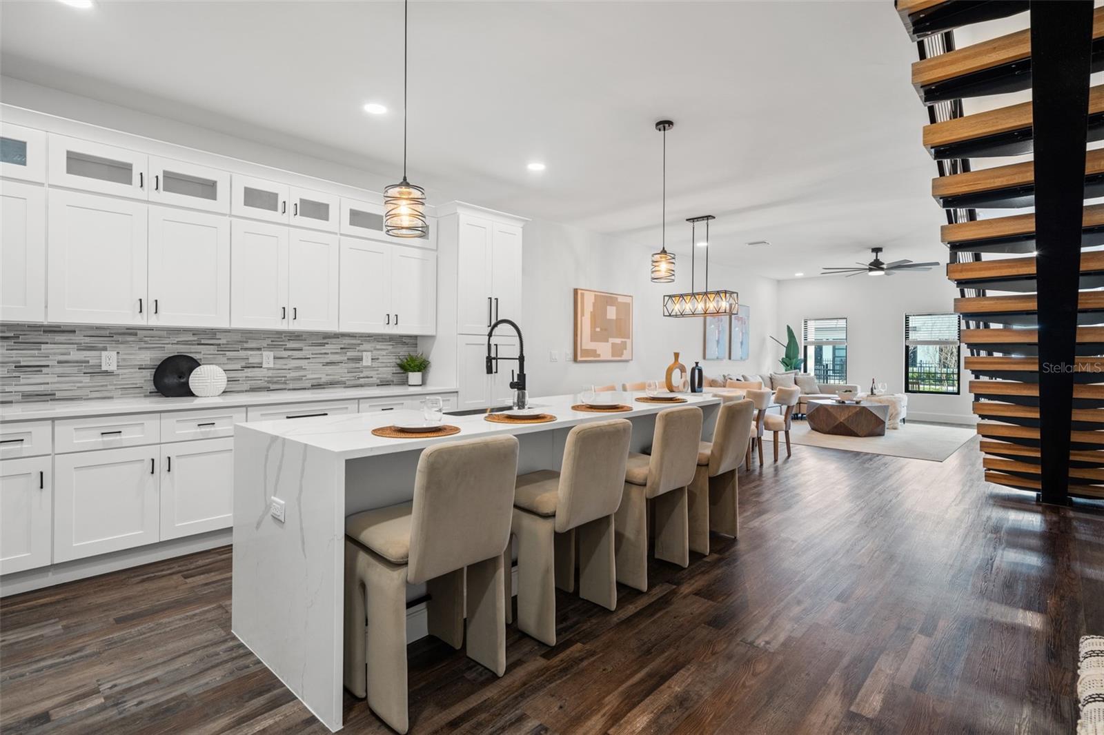 LATITUDES IN THE PARK TWNHMS - Residential