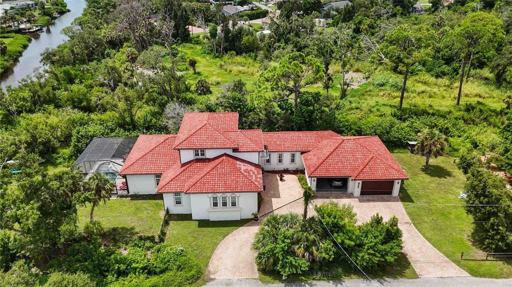 Photo of 3674 Roslyn Road, Venice, FL 34293 (MLS # N6139940)