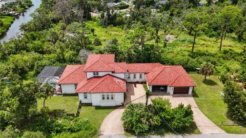 Photo of 3674 Roslyn Road, Venice, FL 34293 (MLS # N6139940)