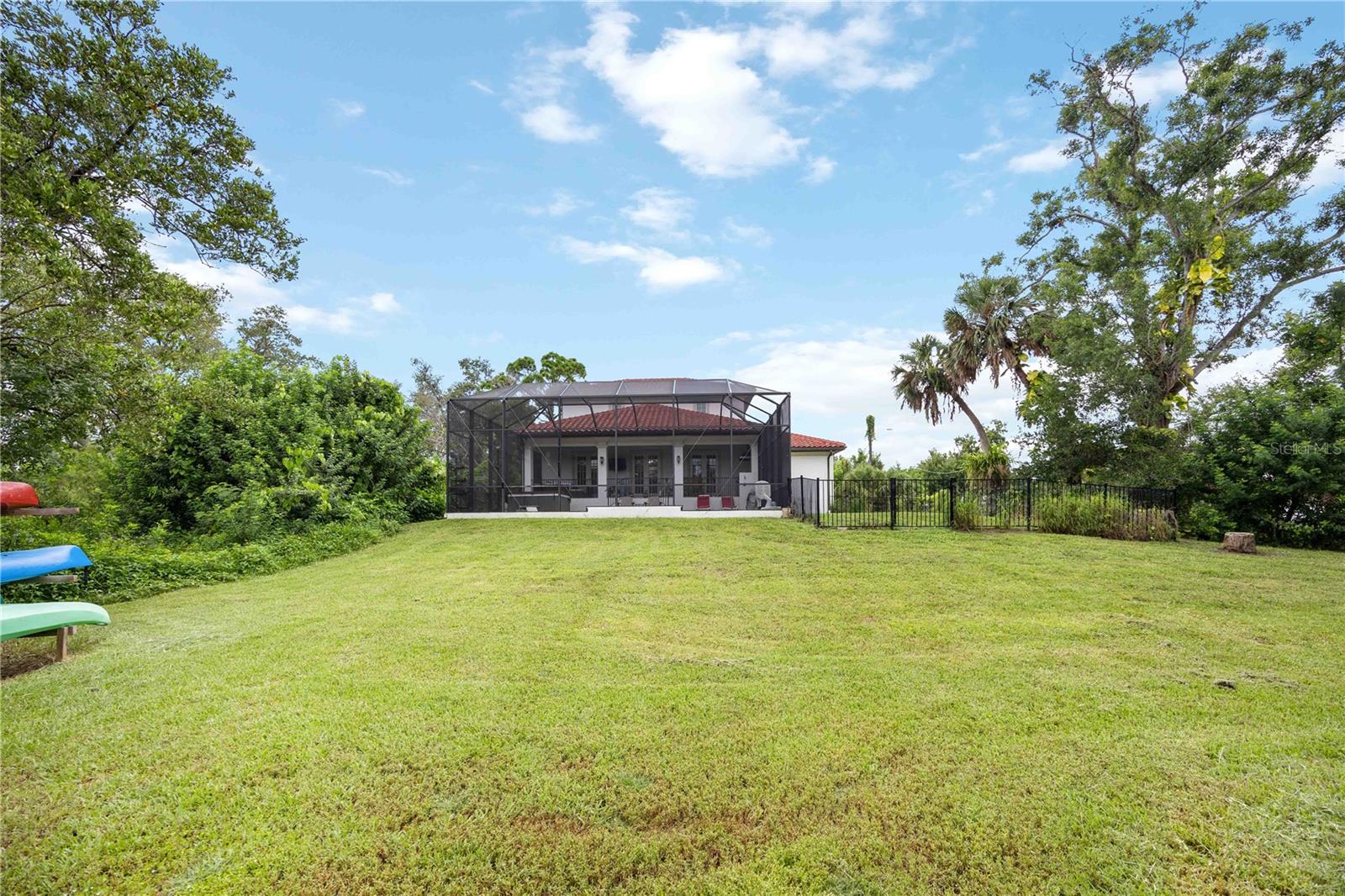 SOUTH VENICE - Residential