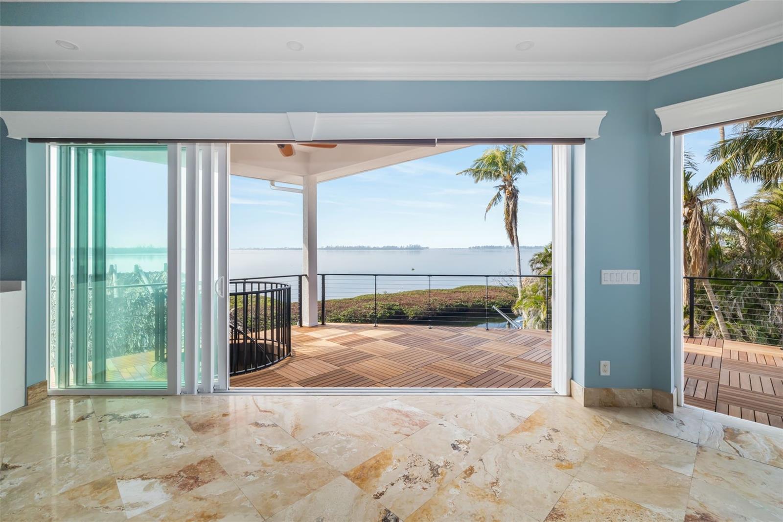 BAY BEACH - Residential